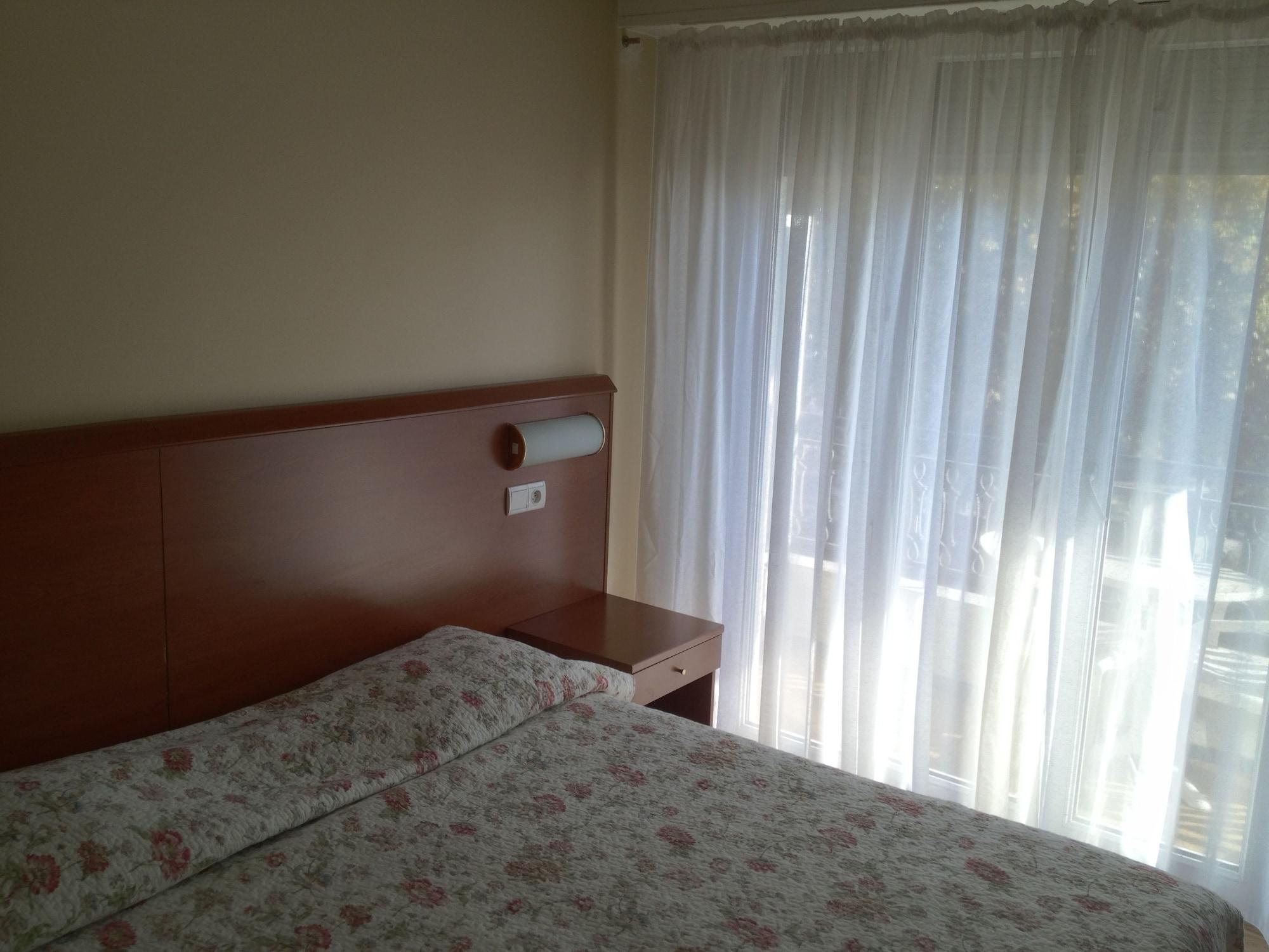 Hotel Magnan นีซ ภายนอก รูปภาพ